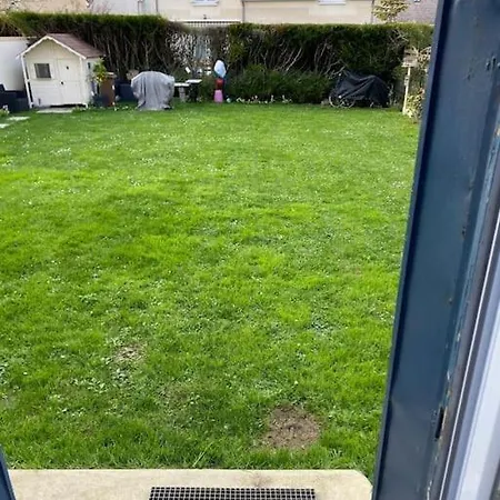 Cosy Avec Jardin Apartment *