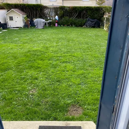 Cosy Avec Jardin Appartamento Chatou
